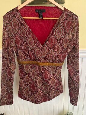 INC International Concepts Paisley V-Neck Long Sleeve Top With Gold Waistband M